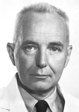 Charles Brenton Huggins, mendapat hadiah Nobel kedokteran tahun 1966 atas penelitiannya membuktikan efek terapi hormonal sistemik pada kanker prostat